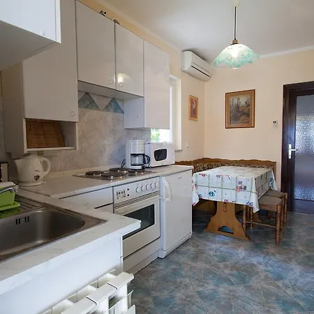 Kondic Apartment *