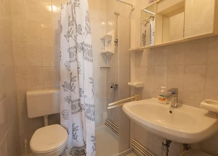 Apartman Kondic * Omišalj