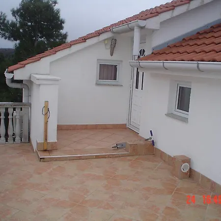 Kondic Apartment *
